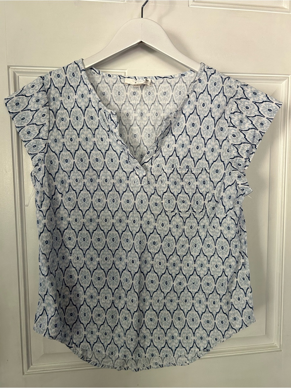 Kenar Light Blue & Navy Geometric V-Neck Cap-Sleeve Blouse